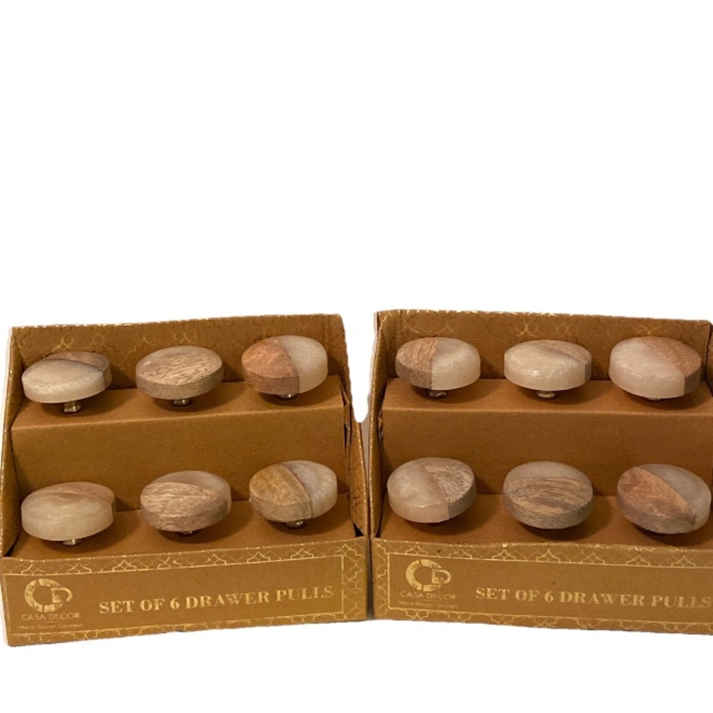 Casa Decor set of 2 12 Drawer Pulls Knobs  Home Decor Beige NIB